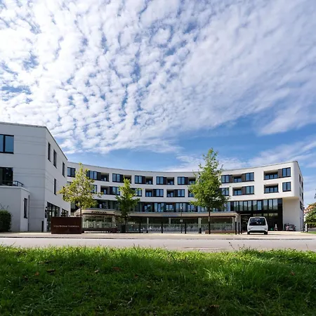 Mit Loggia Und Parkblick